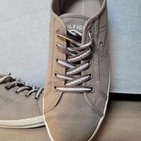 Tommy Hilfiger sneakers Nuove scarpe con lacci