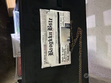 Borsetta a tracolla con grafica giornale – 5€