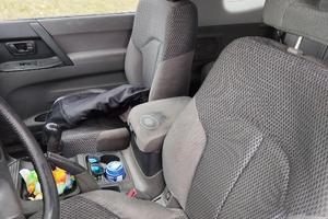 Mitsubishi Pajero v60