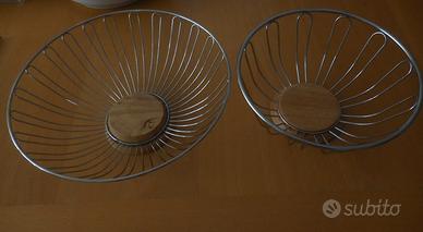 Due portapane in acciaio Alessi