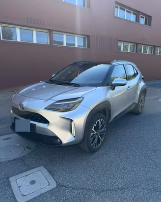 Toyota Yaris Cross 1.5 Hybrid Louge -Gancio Traino