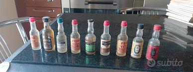 9 miniature liquore collezione anni 70-80 mignon