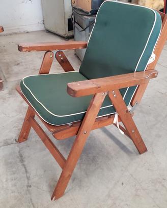 sedie in legno da esterno con cuscino