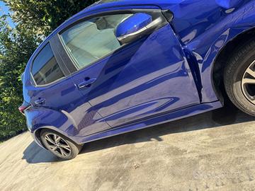 Toyota Yaris 1.5 Hybrid 5 porte Trend km 12000