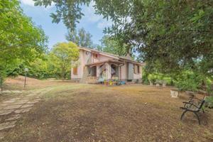 VILLA SINGOLA A SUTRI