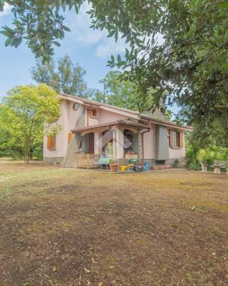 VILLA SINGOLA A SUTRI