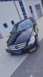 Ricambi Mercedes Benz Classe R320 W251 del 2006