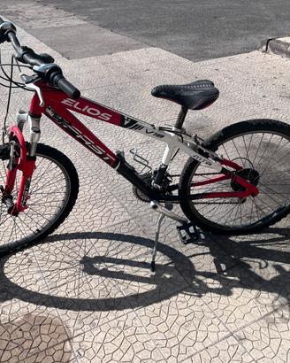 Biciccletta 26 rossa