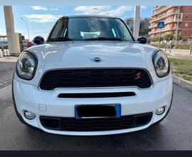 Mini cooper countryman john cooper works 
