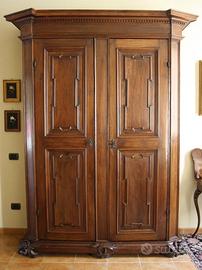 Armadio XVIII secolo