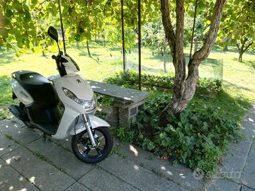 Scooter Peugeot  Kisbee 50
