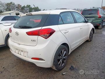 RICAMBI USATI AUTO HYUNDAI i20 Serie 71112C8000 G4