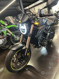 HONDA CB 650 r