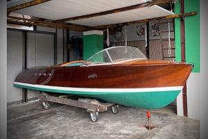 Motoscafo d epoca Piantoni