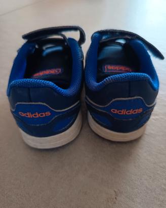 calzature Adidas