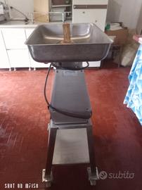 tritacarne professionale 