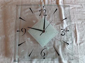 Orologio da parete in vetro lavorato 