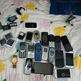 Telefonini vari vintage 