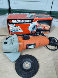 Smerigliatrice Black & Decker 710W + Disco