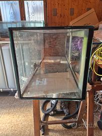 acquario con predisposizione per sump