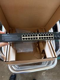 Netgear Switch 24 Porte Gigabit Poe Plus Smart Man