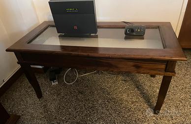 Tavolinetto legno massello - vano espositivo vetro