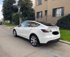 TESLA Model Y - dicembre 2022 perfette condizion