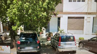 VIA GRADO Magazzino: zona lazio - aquileia