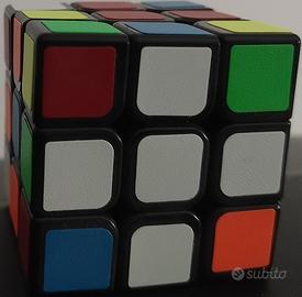 Cubo di Rubik + trucchi