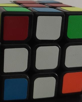 Cubo di Rubik + trucchi