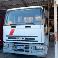 IVECO 150 CON GRU FERRARI