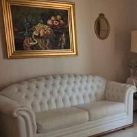 Coppia Divani Bianchi Chesterfield 