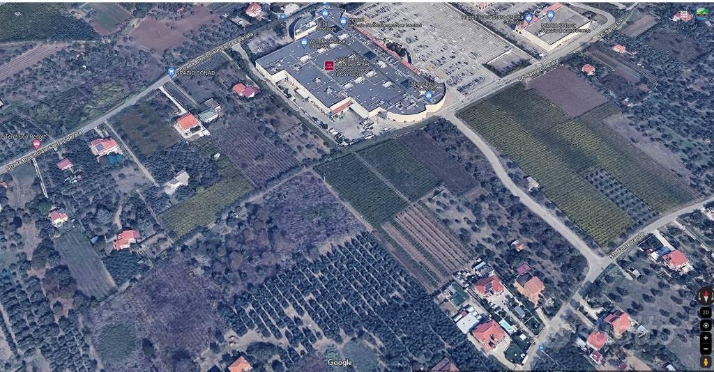 Terreno di 11690 m² a Ortona - Altro