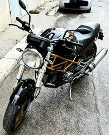 Ducati monster 600