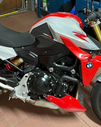 Bmw F900R