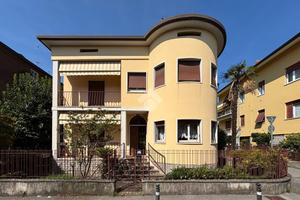 VILLA SINGOLA A BERGAMO