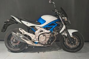 Suzuki Gladius OPERAZIONE 50%