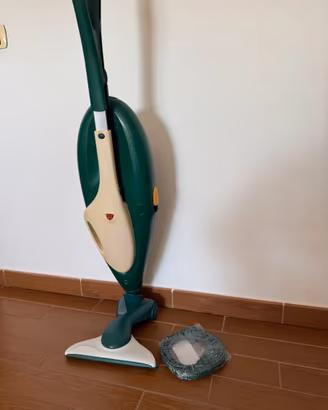Folletto Aspirapolvere wk135 ,motore potente