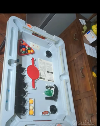 Tavolo da gioco con biliardo dischi e ping pong