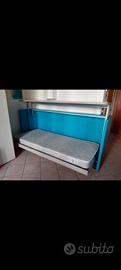 letto con scrivania ribaltabile