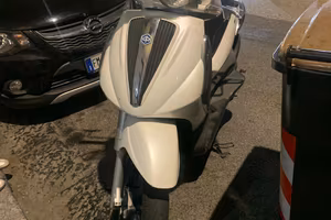 Beverly 300