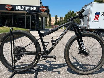 Trek Supercaliber 9.8 Gen 1 (2021)