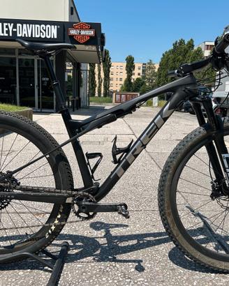 Trek Supercaliber 9.8 Gen 1 (2021)