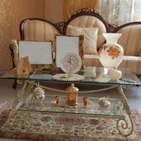 tavolinetto in ferro battuto avorio e vetro