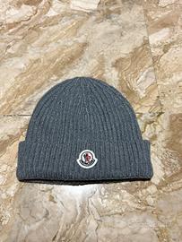 Cappello Stone Island grigio Unisex