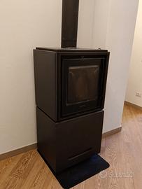 stufa a legna piazzetta cube 1