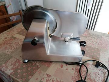 Affettatrice NOAW 22 cm