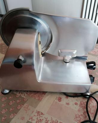 Affettatrice NOAW 22 cm