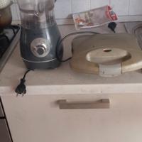 frullatore più piastra per panini 