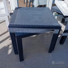 Tavoli da esterno in rattan